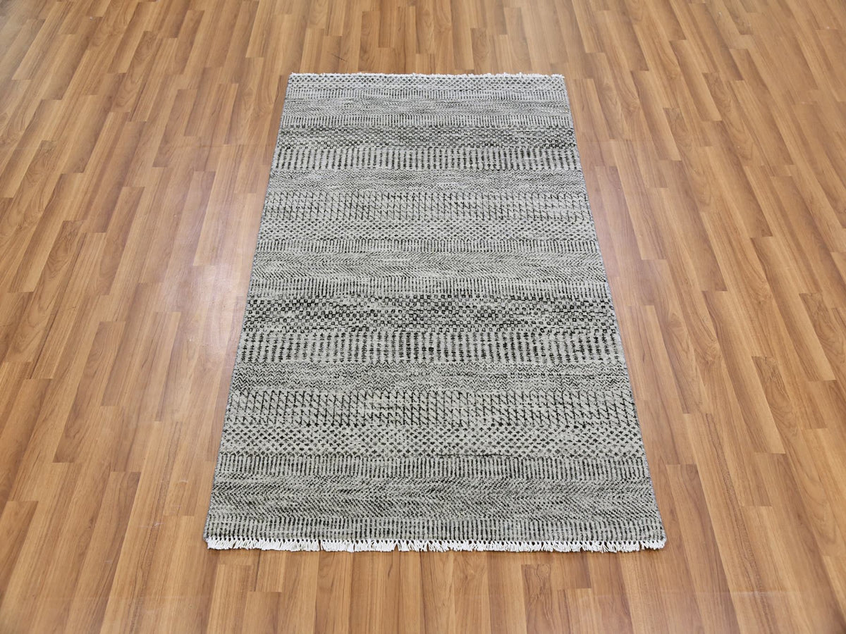 Modern / Contemporary hand-knotted wool rug in Gray, 3' x 4'9" — SKU O079577 (view 2)