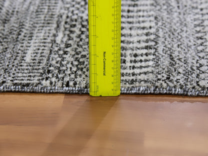 Modern / Contemporary hand-knotted wool rug in Gray, 2'5" x 4'1" — SKU O079580 (view 6)