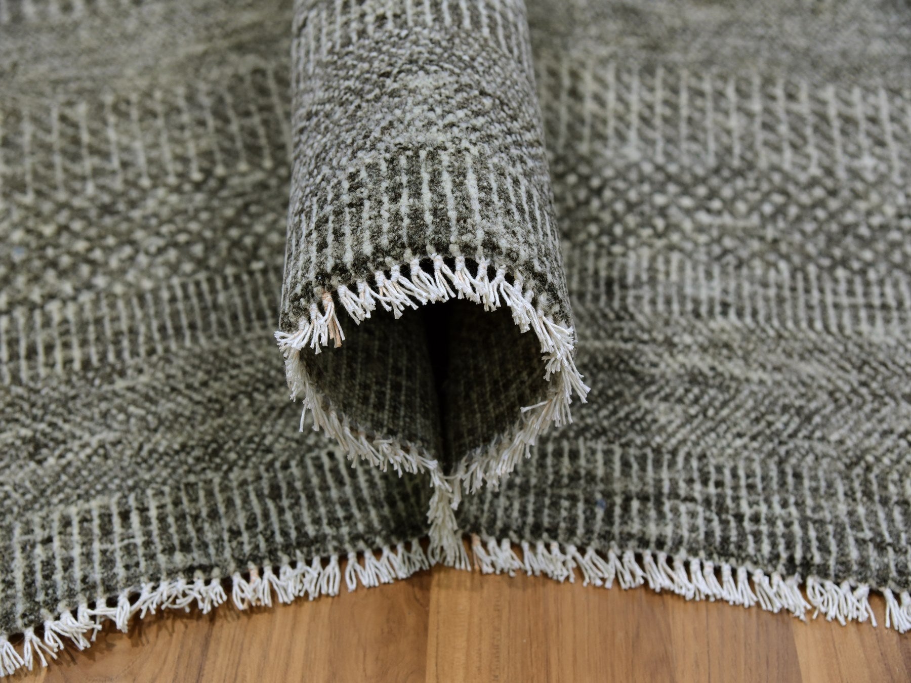 Modern / Contemporary hand-knotted wool rug in Gray, 12' x 12'2" — SKU O079587 (view 5)