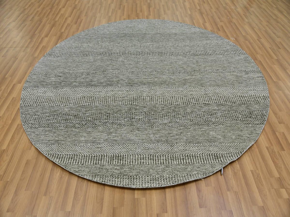 Modern / Contemporary hand-knotted wool rug in Gray, 7'10" x 7'10" — SKU O079592 (view 2)