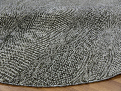 Modern / Contemporary hand-knotted wool rug in Gray, 7'10" x 7'10" — SKU O079592 (view 6)