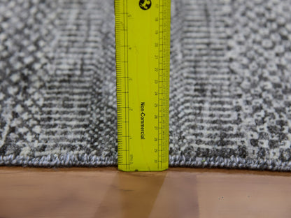 Modern / Contemporary hand-knotted wool rug in Gray, 4' x 6'6" — SKU O079597 (view 5)