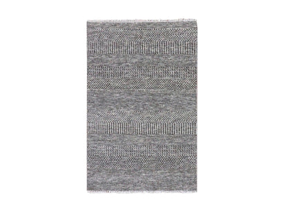 Modern / Contemporary hand-knotted wool rug in Gray, 3'1" x 5' — SKU O079604