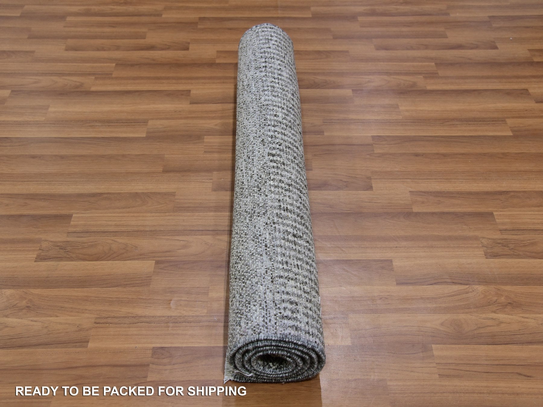 Modern / Contemporary hand-knotted wool rug in Gray, 3'1" x 5' — SKU O079604 (view 4)