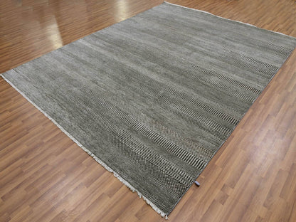 Modern / Contemporary hand-knotted wool/silk rug in Gray, 8'1" x 10'3" — SKU O079614 (view 3)