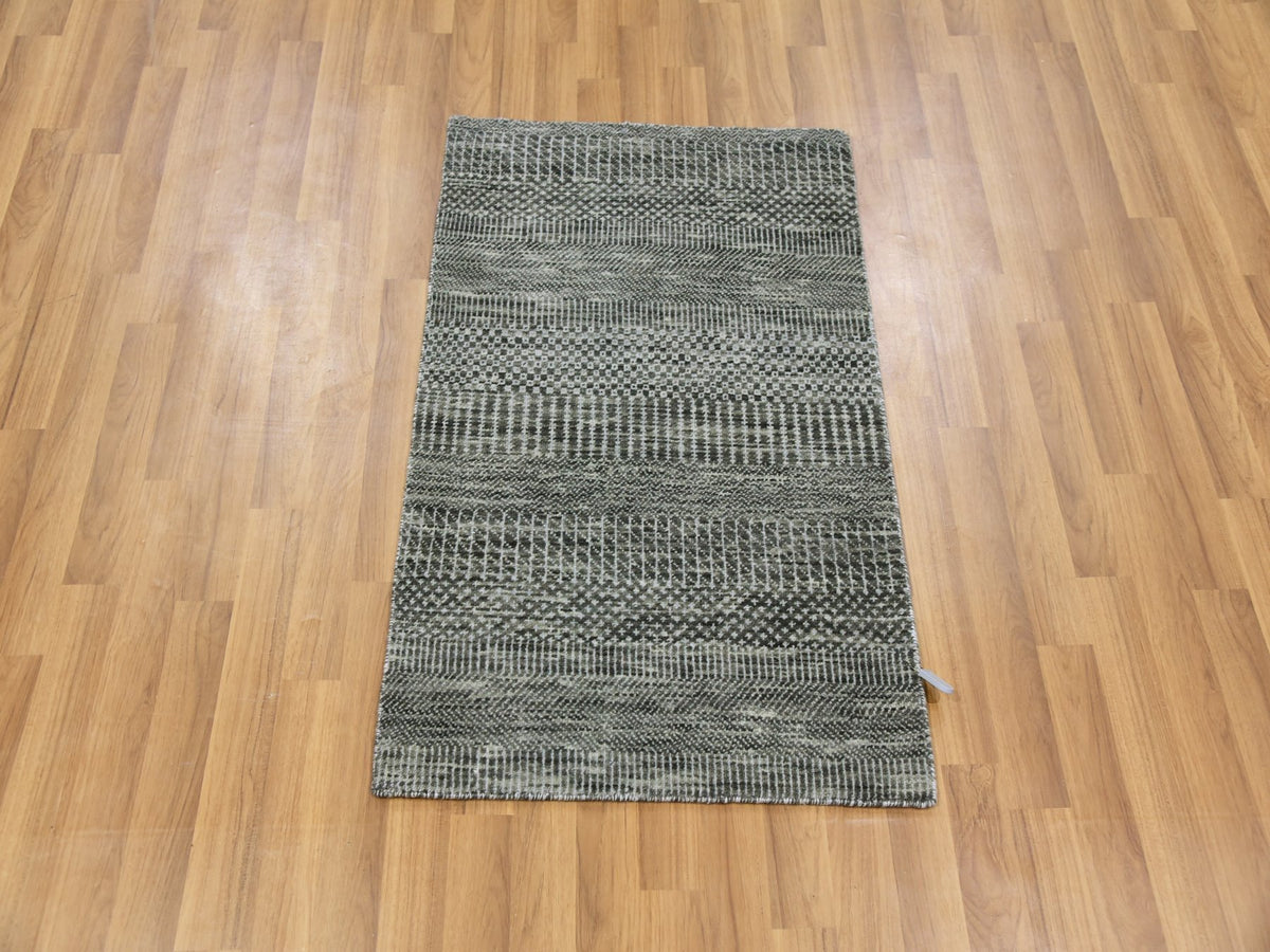Modern / Contemporary hand-knotted wool rug in Gray, 1'11" x 3'1" — SKU O079634 (view 2)