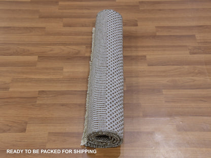 Modern / Contemporary hand-knotted wool rug in Gray, 2'2" x 3'3" — SKU O079638 (view 5)