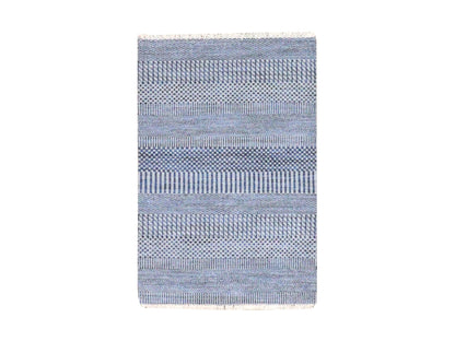 Modern / Contemporary hand-knotted wool rug in Gray, 2'1" x 3'3" — SKU O079642