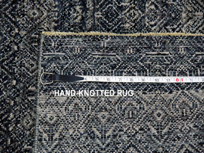 Grey 5'0" x 7'1" Modern / Contemporary Hand knotted Wool Rug - Sku: O079664