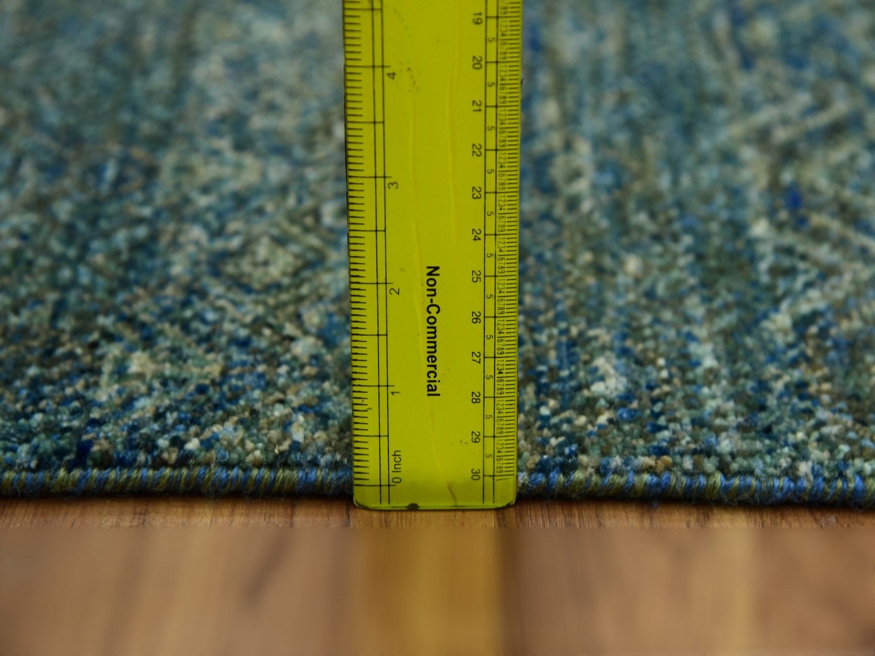 Modern / Contemporary hand-knotted wool runner in Green, 2'6" x 8'0", SKU O079670