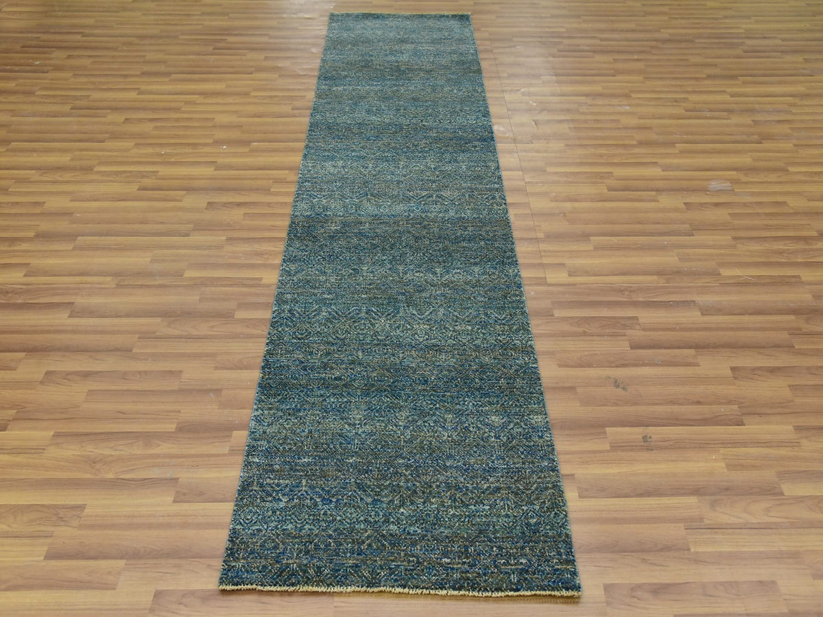 Modern / Contemporary hand-knotted wool runner in Green, 2'6" x 10'1", SKU O079671