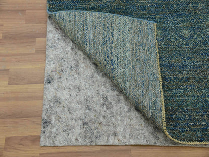 Modern / Contemporary hand-knotted wool runner in Green, 2'6" x 10'1", SKU O079671