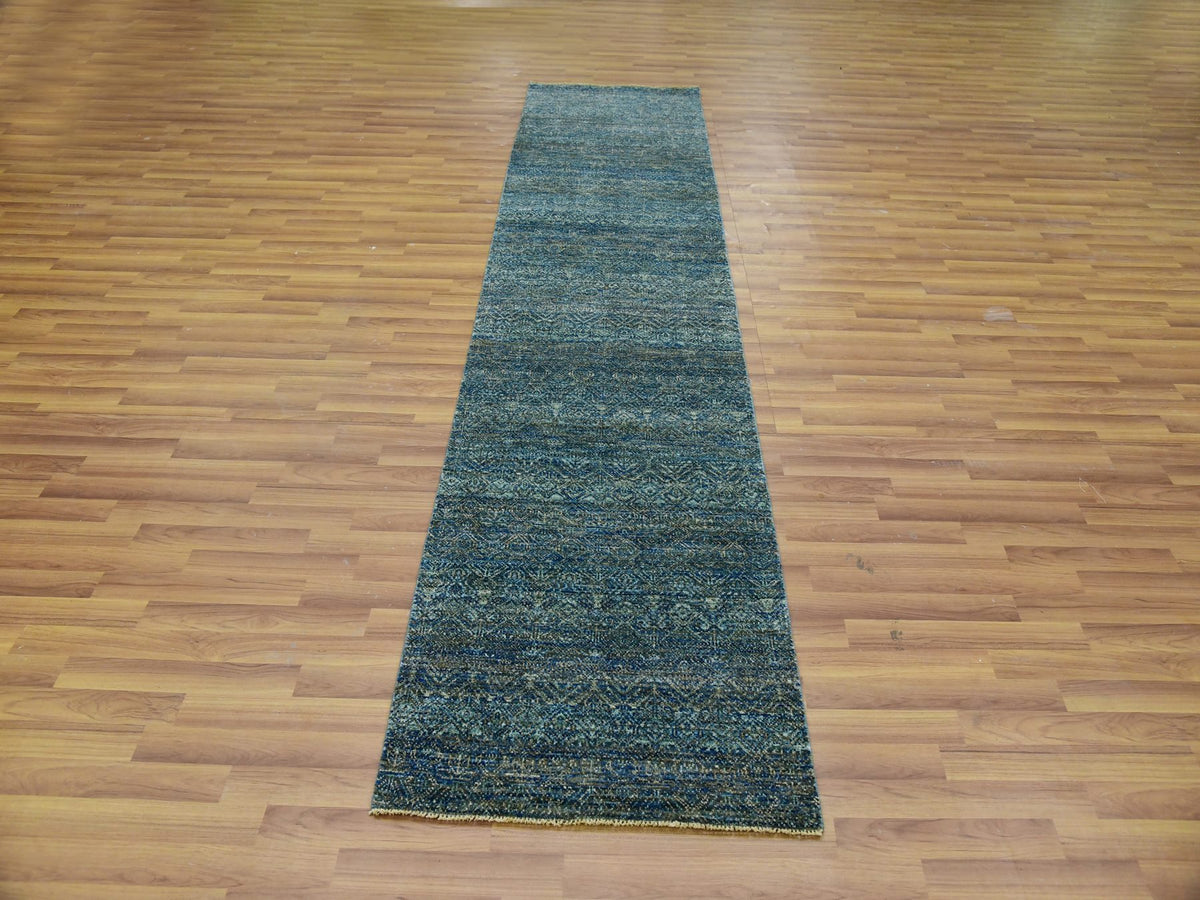 Modern / Contemporary hand-knotted wool runner in Green, 2'6" x 10'1", SKU O079672