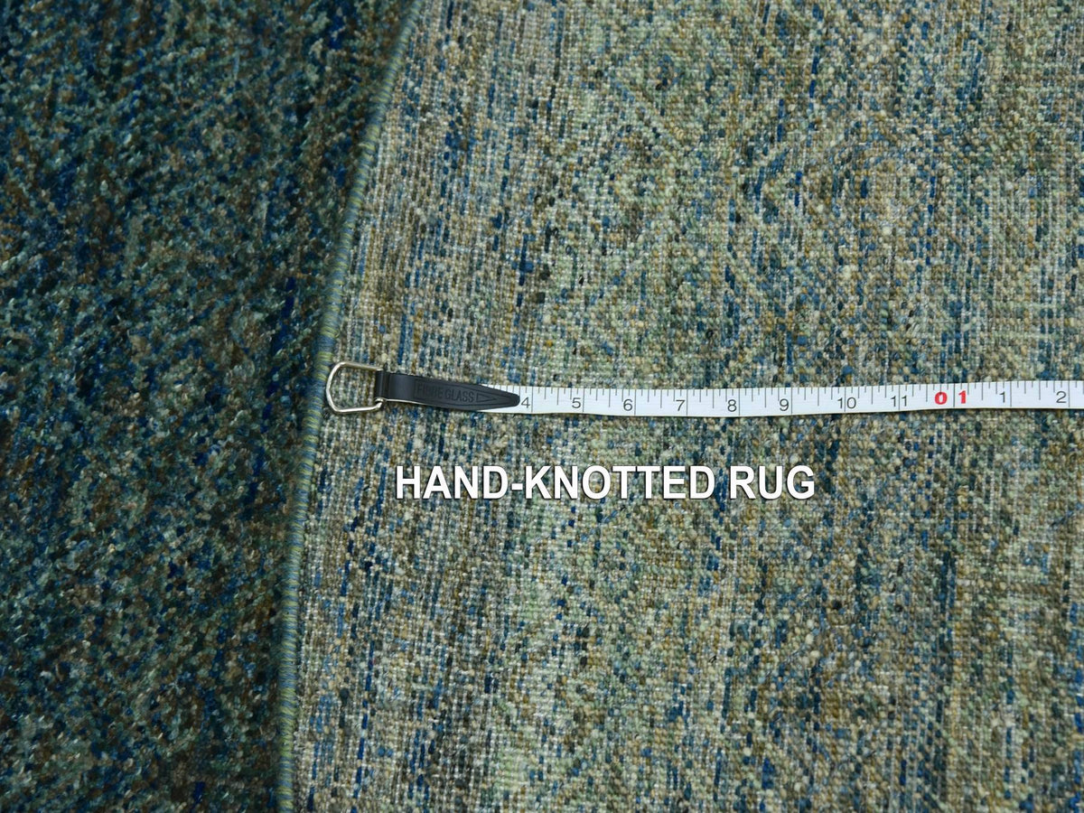 Modern / Contemporary hand-knotted wool rug in Green, 6'0" x 6'0", SKU O079673