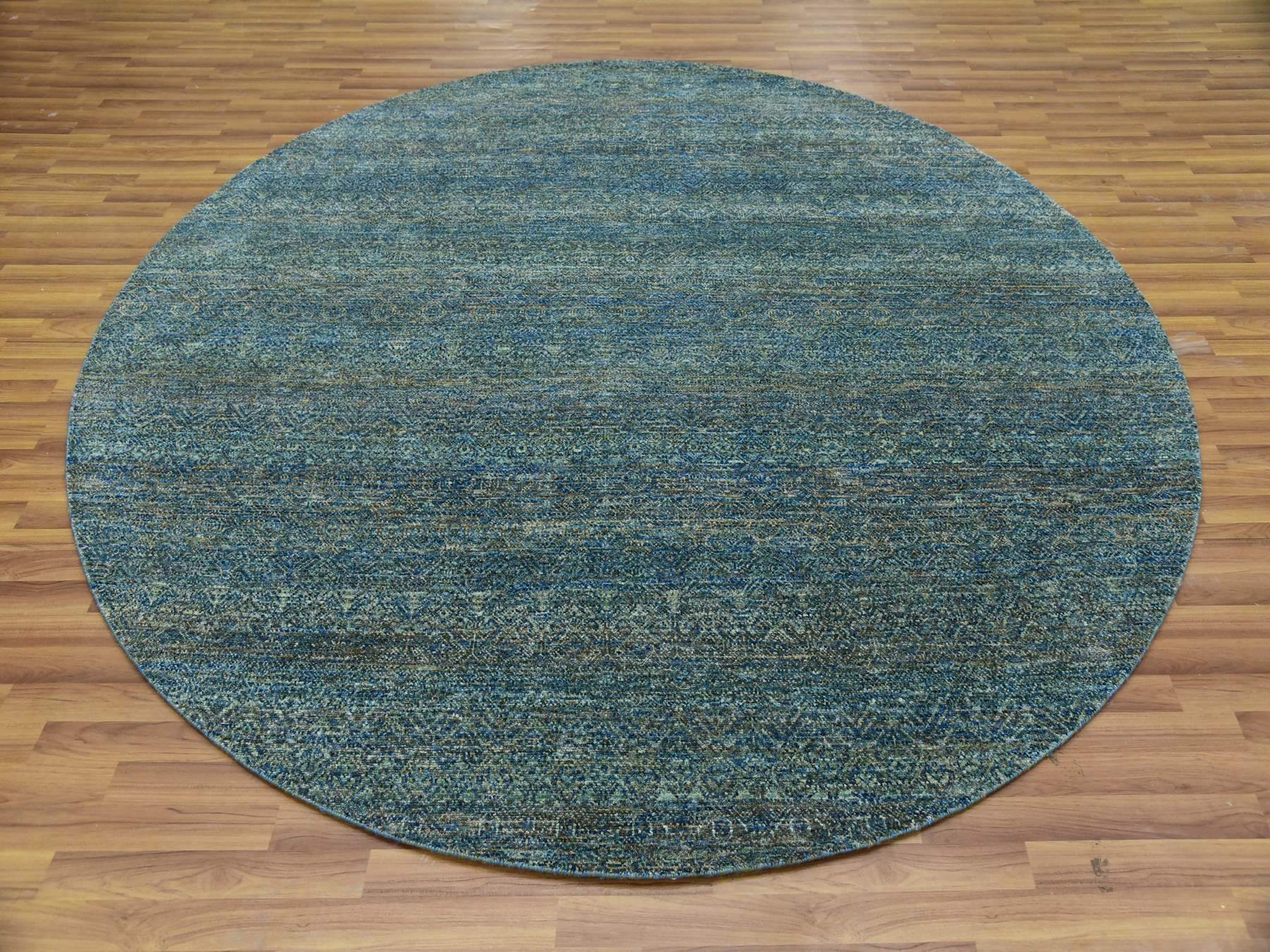 Modern / Contemporary hand-knotted wool rug in Green, 7'11" x 7'11", SKU O079674