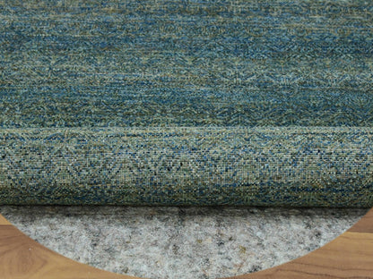 Modern / Contemporary hand-knotted wool rug in Green, 7'11" x 7'11", SKU O079674