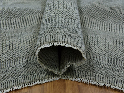 Modern / Contemporary hand-knotted wool rug in Gray, 13'11" x 18'1" — SKU O079692 (view 5)