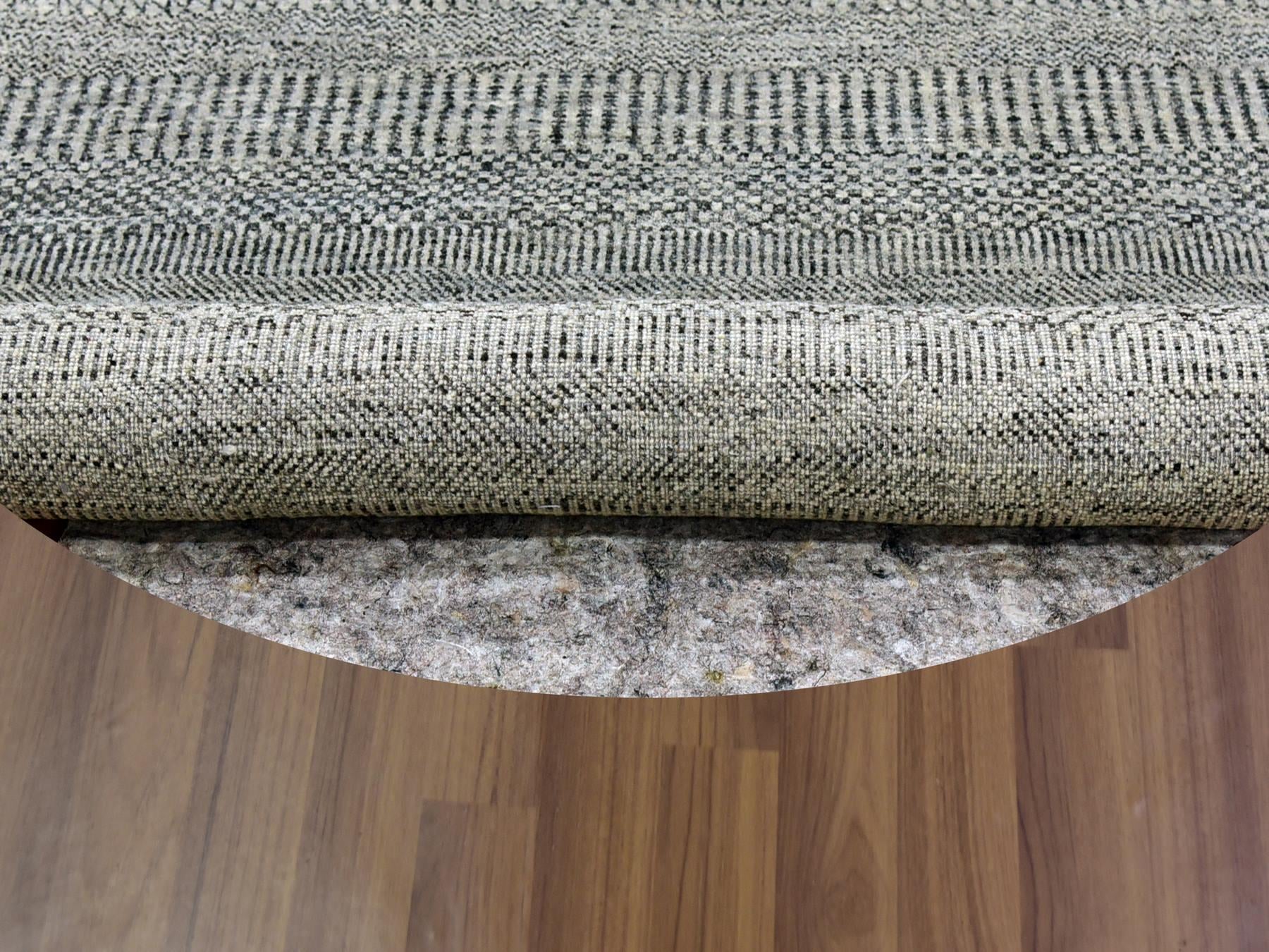 Modern / Contemporary hand-knotted wool rug in Gray, 6' x 6' — SKU O079695 (view 3)