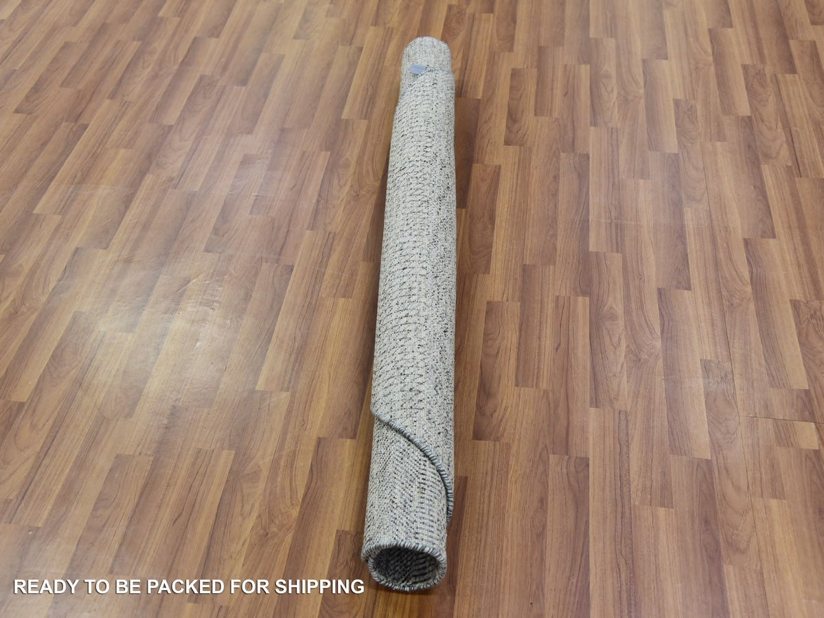 Modern / Contemporary hand-knotted wool rug in Gray, 4'10" x 4'11" — SKU O079696 (view 5)