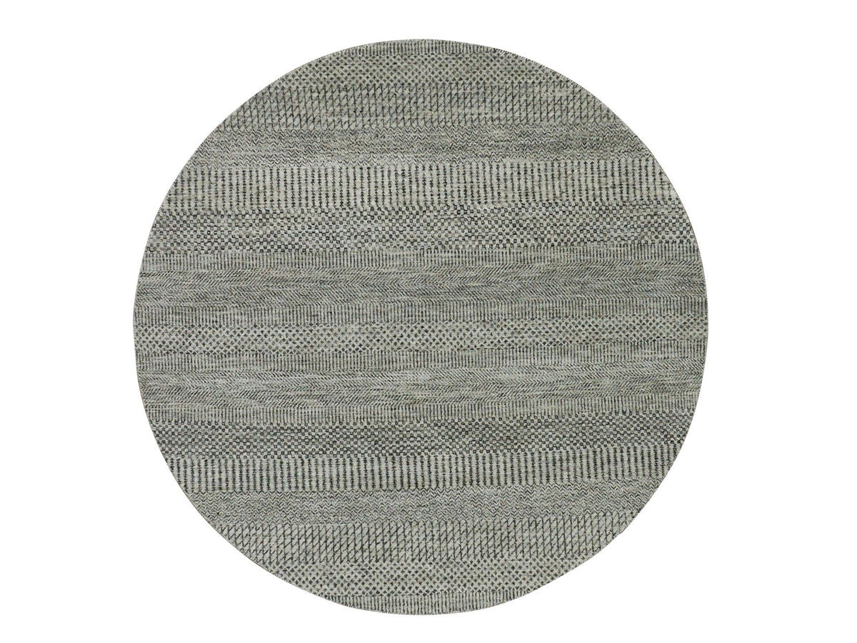 Modern / Contemporary hand-knotted wool rug in Gray, 4'8" x 4'8" — SKU O079697