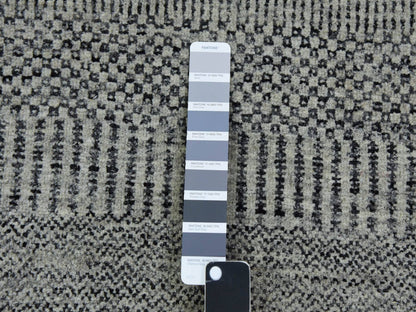 Modern / Contemporary hand-knotted wool runner in Gray, 2'7" x 22'1" — SKU O079702 (view 4)