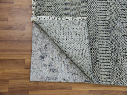 Modern / Contemporary hand-knotted wool runner in Gray, 2'8" x 19'11" — SKU O079703 (view 3)