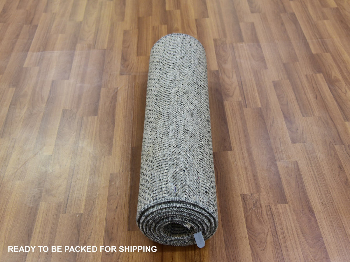 Modern / Contemporary hand-knotted wool runner in Gray, 2'6" x 9'11" — SKU O079705 (view 5)