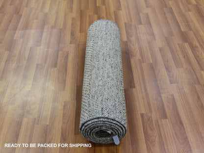 Modern / Contemporary hand-knotted wool runner in Gray, 2'6" x 9'11" — SKU O079705 (view 5)