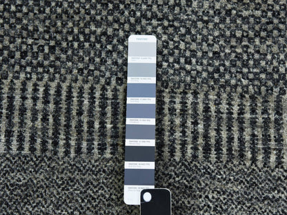 Modern / Contemporary hand-knotted wool runner in Gray, 2'6" x 9'11" — SKU O079706 (view 4)