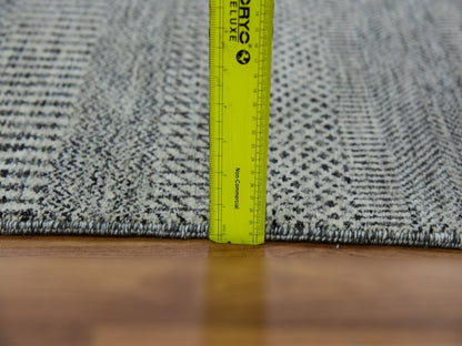 Modern / Contemporary hand-knotted wool runner in Gray, 2'6" x 5'10" — SKU O079707 (view 6)