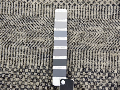 Modern / Contemporary hand-knotted wool runner in Gray, 2'6" x 5'10" — SKU O079708 (view 4)