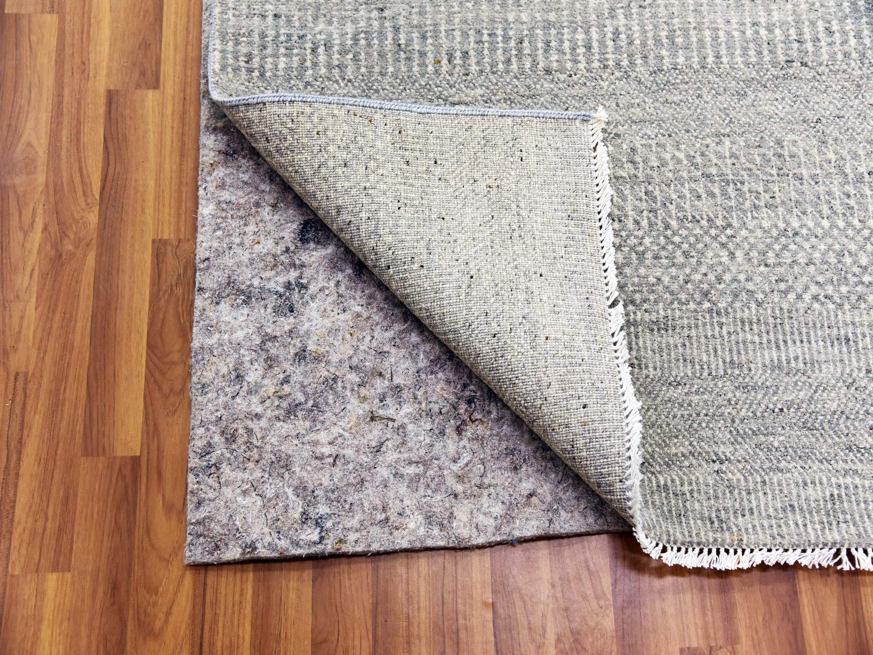 Modern / Contemporary hand-knotted wool rug in Gray, 14' x 18'3" — SKU O079711 (view 4)