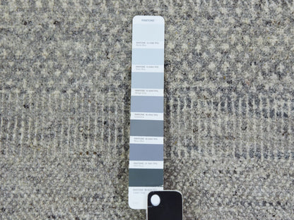 Modern / Contemporary hand-knotted wool rug in Gray, 14' x 18'3" — SKU O079711 (view 7)