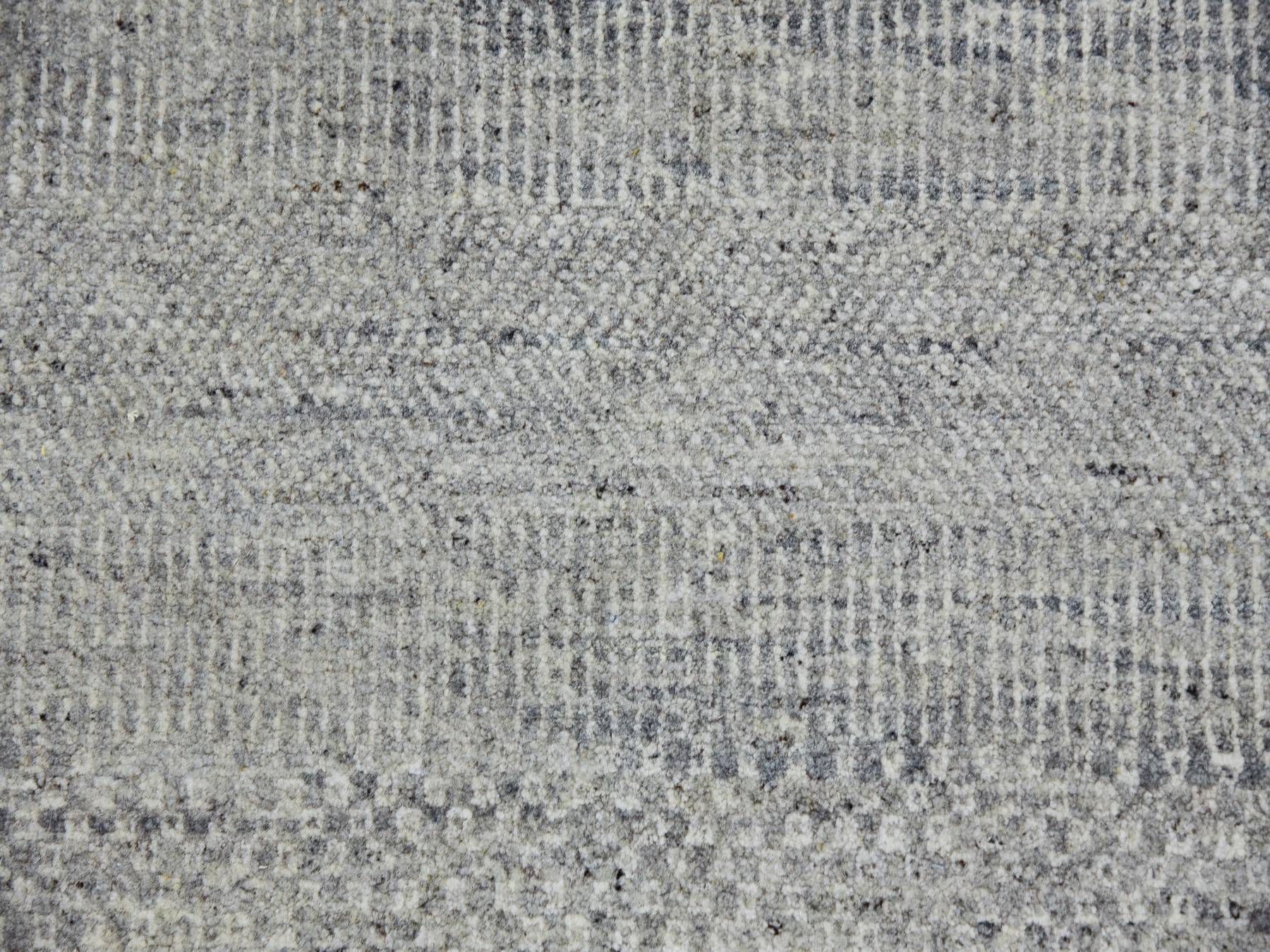 Modern / Contemporary hand-knotted wool rug in Gray, 14' x 18'3" — SKU O079711 (view 8)