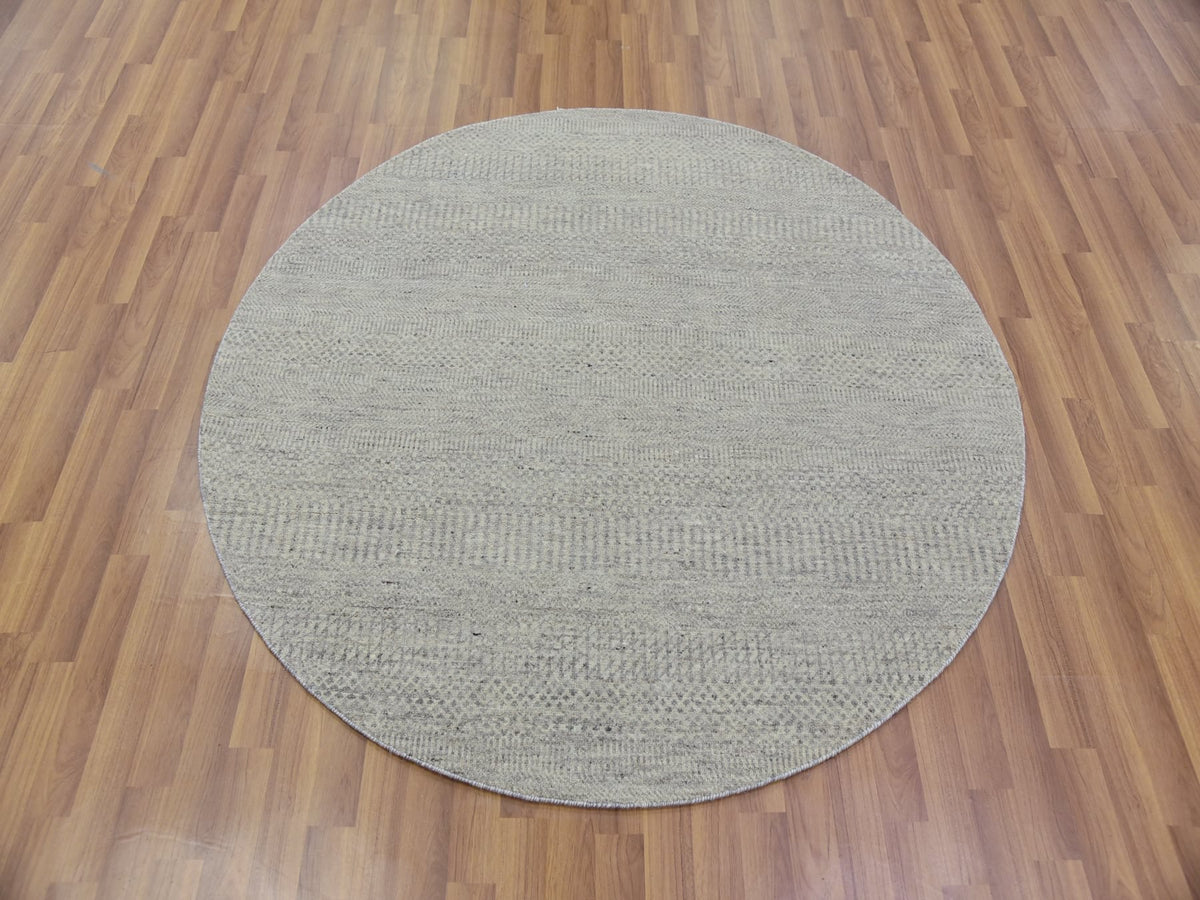 Modern / Contemporary hand-knotted wool rug in Gray, 4'10" x 4'10" — SKU O079716 (view 2)