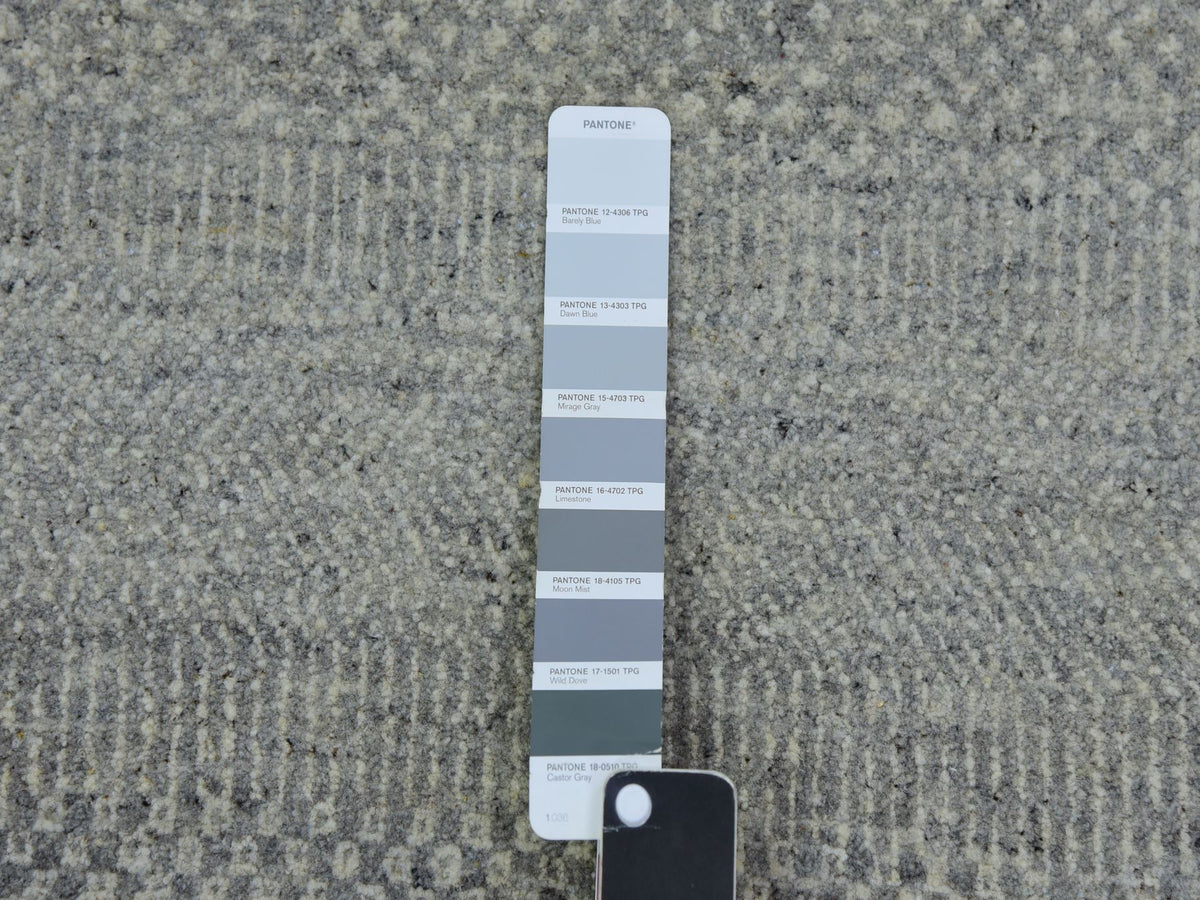 Modern / Contemporary hand-knotted wool runner in Gray, 2'7" x 32'1" — SKU O079718 (view 4)