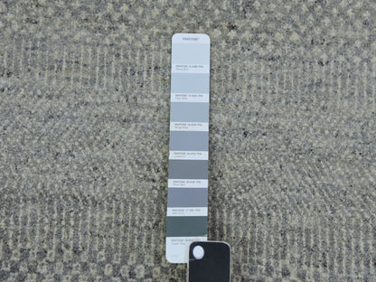 Modern / Contemporary hand-knotted wool runner in Gray, 2'7" x 32'1" — SKU O079718 (view 4)