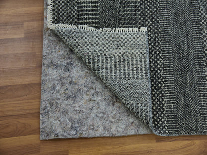 Modern / Contemporary hand-knotted wool runner in Gray, 2'7" x 26'2" — SKU O079731 (view 3)