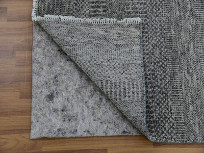 Grey 2'7" x 15'10" Modern / Contemporary Hand knotted Wool Rug - Sku: O079733