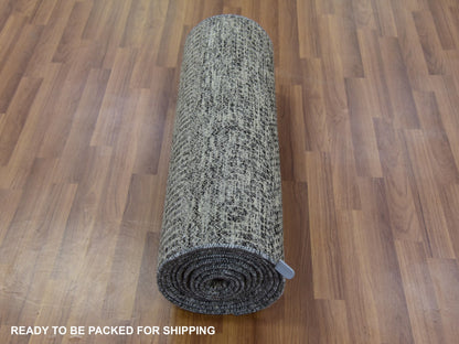 Grey 2'7" x 15'10" Modern / Contemporary Hand knotted Wool Rug - Sku: O079733