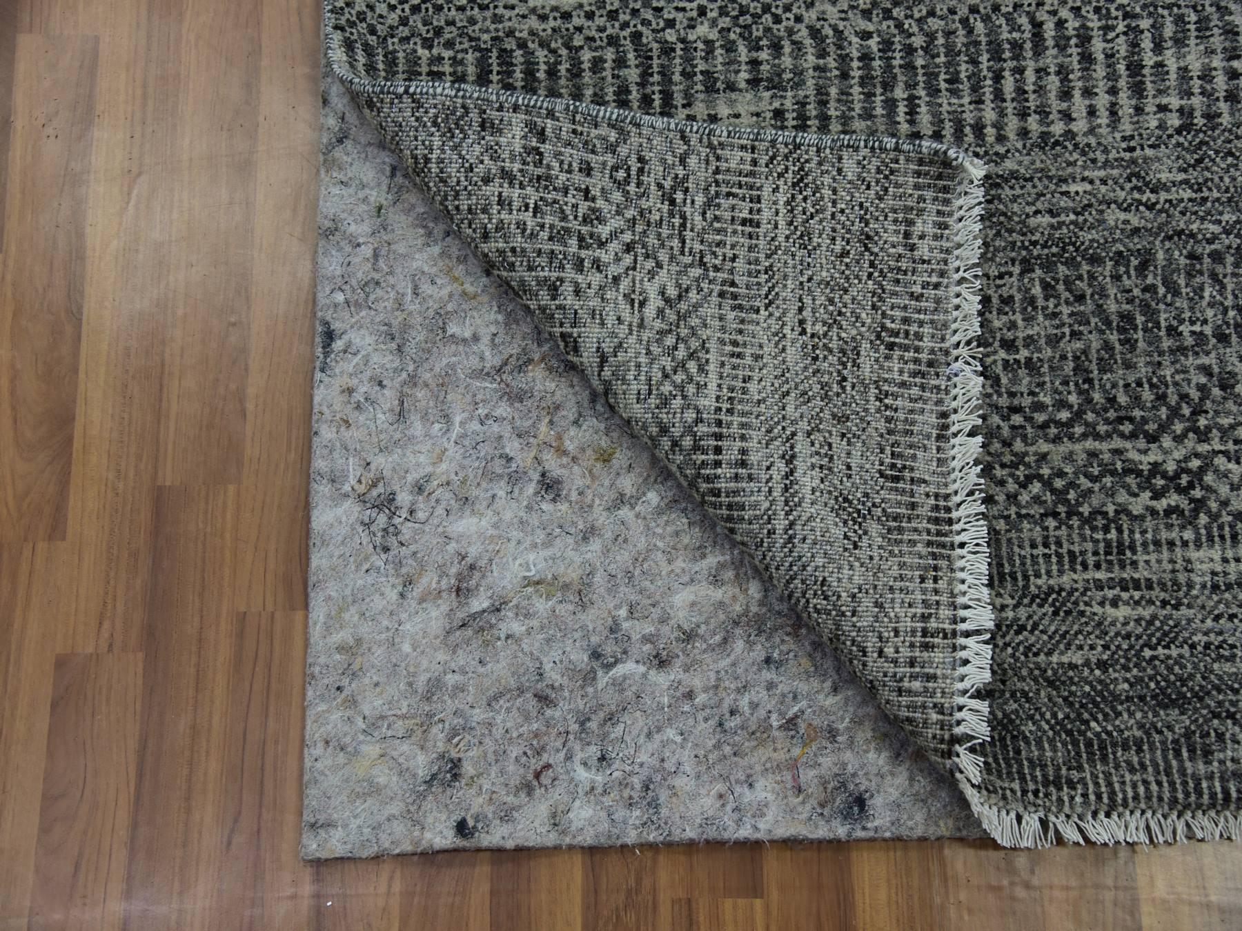 Modern / Contemporary hand-knotted wool runner in Gray, 2'5" x 32'3" — SKU O079736 (view 3)