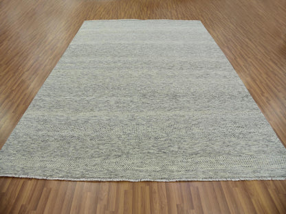 Modern / Contemporary hand-knotted wool rug in Gray, 9' x 12'4" — SKU O079741 (view 2)