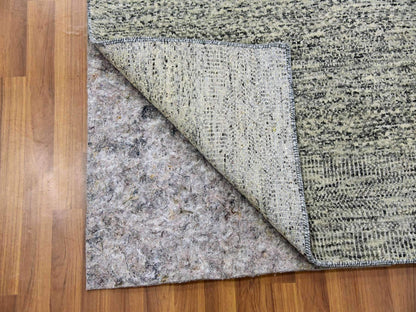 Modern / Contemporary hand-knotted wool rug in Gray, 4' x 6'2" — SKU O079743 (view 3)