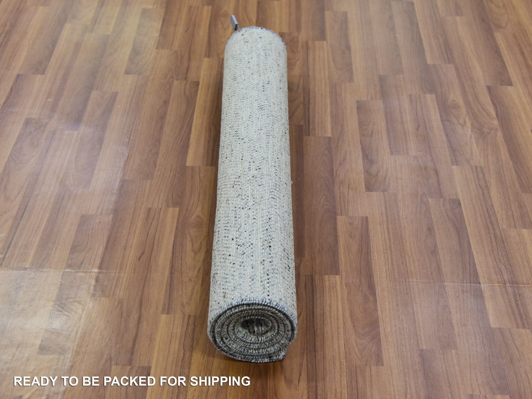 Modern / Contemporary hand-knotted wool rug in Gray, 3' x 5'6" — SKU O079747 (view 5)