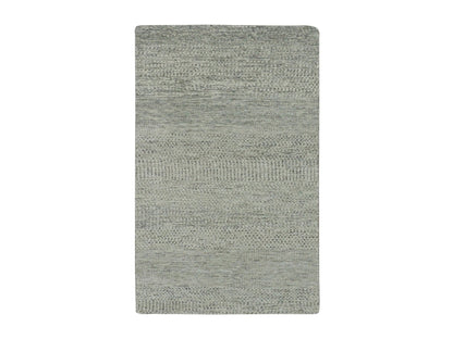 Modern / Contemporary hand-knotted wool rug in Gray, 3'1" x 5'7" — SKU O079750