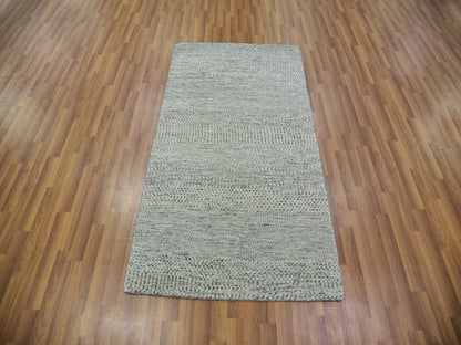 Modern / Contemporary hand-knotted wool rug in Gray, 3'1" x 5'7" — SKU O079750 (view 2)
