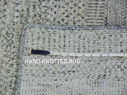 Modern / Contemporary hand-knotted wool rug in Gray, 3'1" x 5'7" — SKU O079750 (view 7)