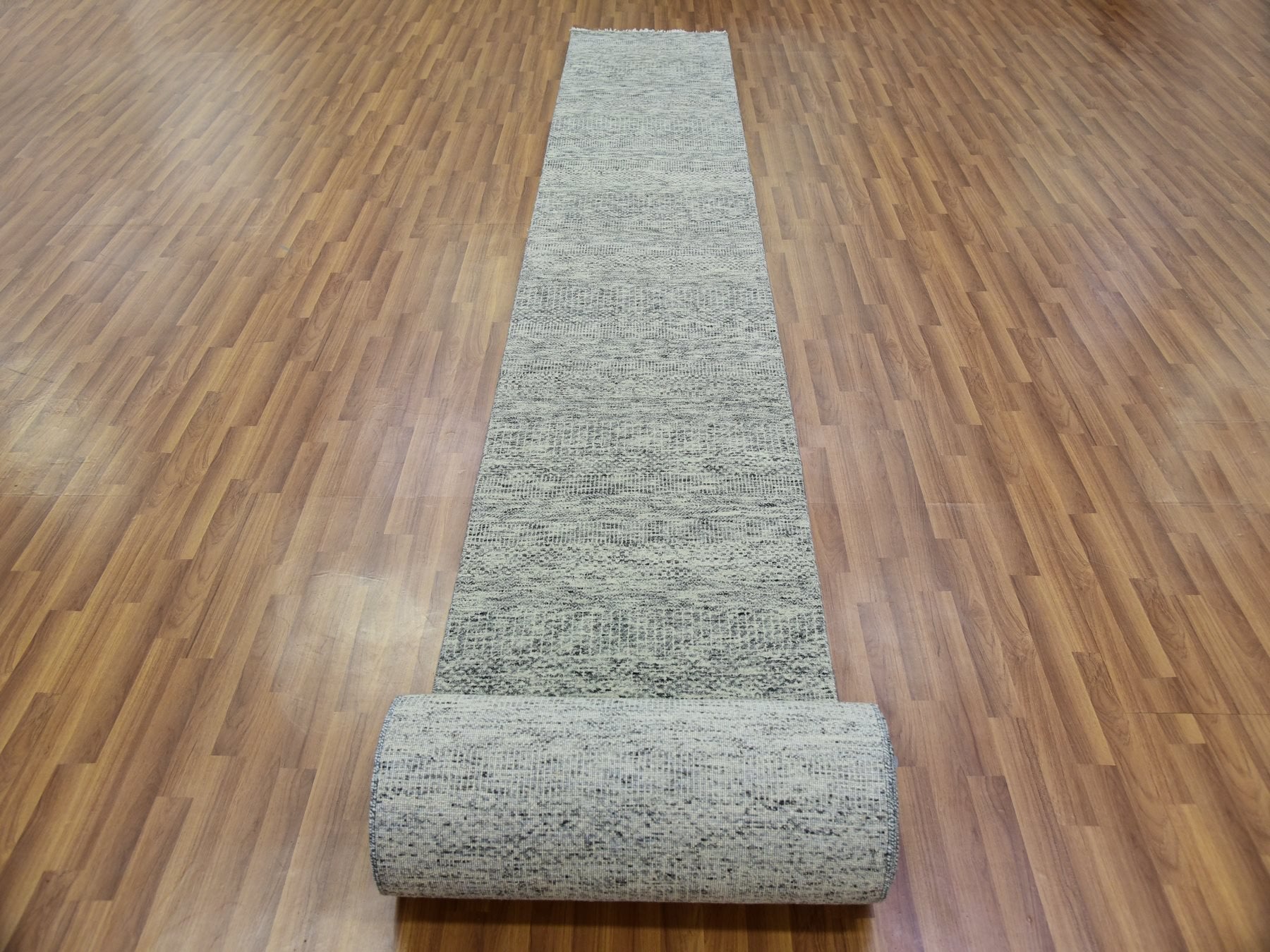 Modern / Contemporary hand-knotted wool runner in Gray, 2'5" x 29'7" — SKU O079751 (view 2)