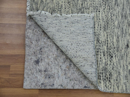 Modern / Contemporary hand-knotted wool runner in Gray, 2'5" x 29'7" — SKU O079751 (view 3)