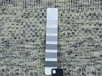 Modern / Contemporary hand-knotted wool runner in Gray, 2'6" x 18'5" — SKU O079752 (view 4)